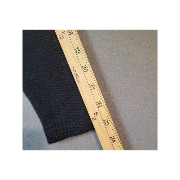 Vtg Express 100% Lambswool Black Crewneck Sweater XS EUC - Picture 10 of 11